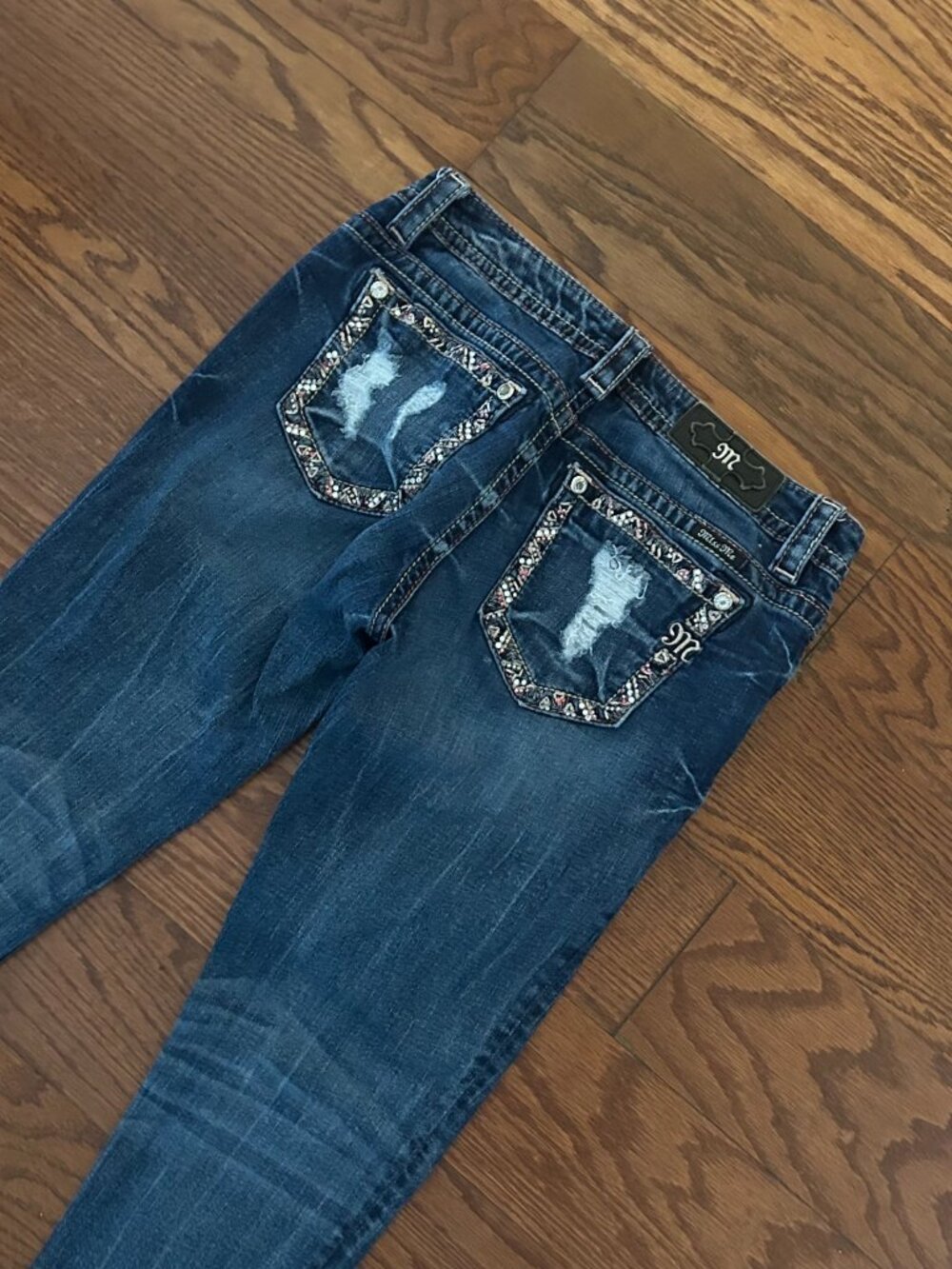 Miss Me Signature Skinny Beaded Sequin Embroidered Jeans Size 29 Y2K - Picture 13 of 16